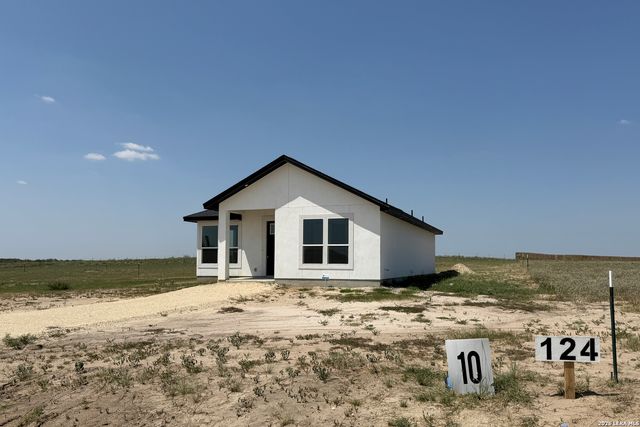 124 CAMINO VERDE CT, La Vernia, TX 78121