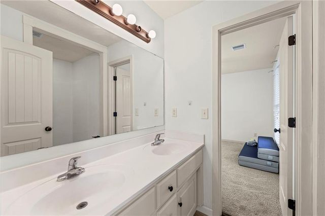 25380 W 149th Court, Olathe, KS 66061