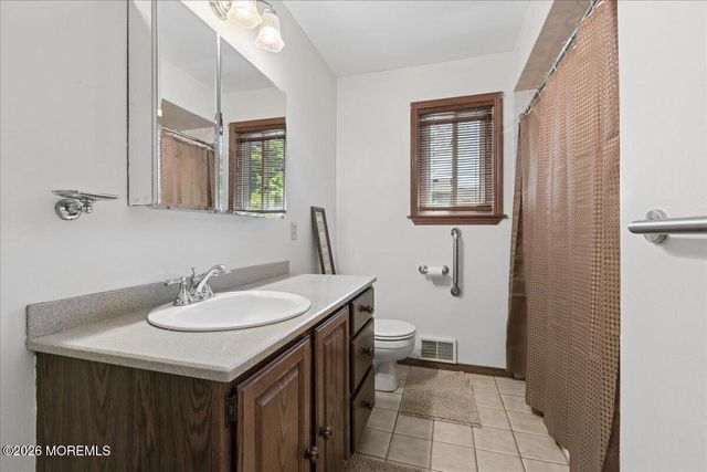 107 Bowne Court 35, Matawan, NJ 07747