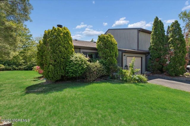 107 Bowne Court 35, Matawan, NJ 07747