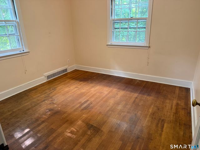2 Ballfall Road, Middlefield, CT 06481