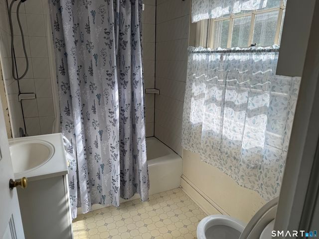 2 Ballfall Road, Middlefield, CT 06481
