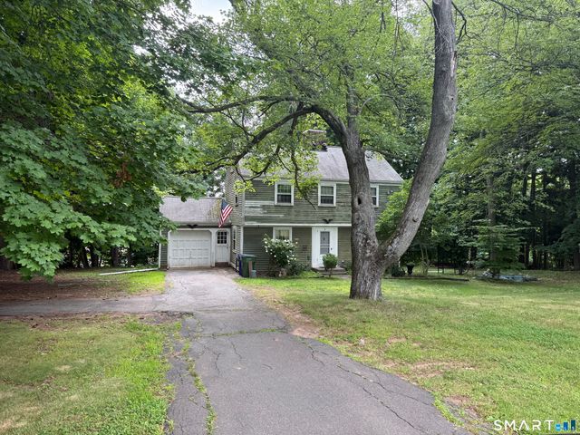 2 Ballfall Road, Middlefield, CT 06481