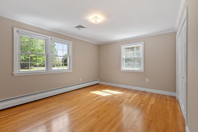 305 High St Ext, Lancaster, MA 01523
