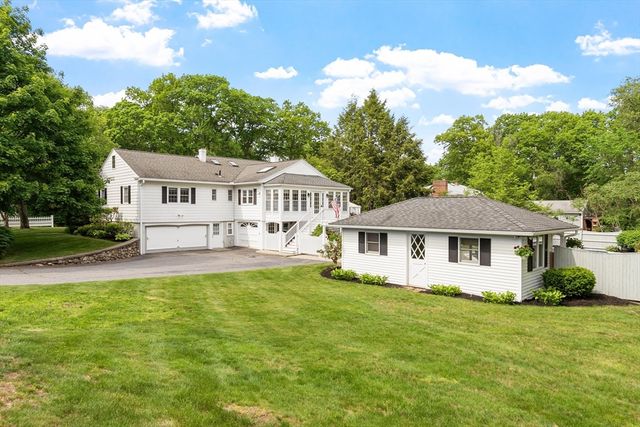 305 High St Ext, Lancaster, MA 01523