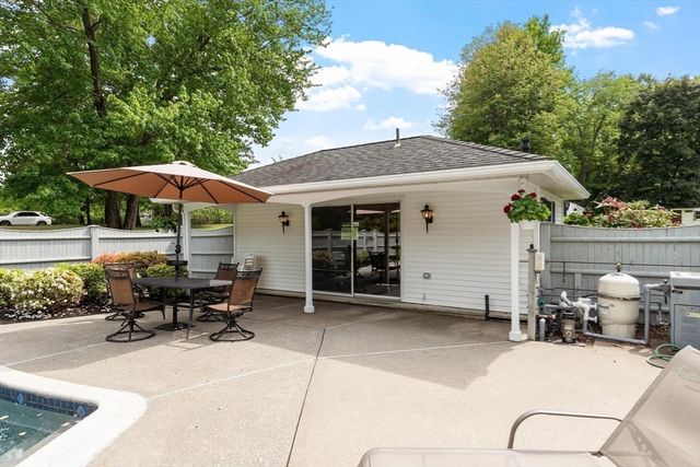 305 High St Ext, Lancaster, MA 01523