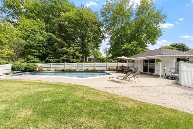 305 High St Ext, Lancaster, MA 01523