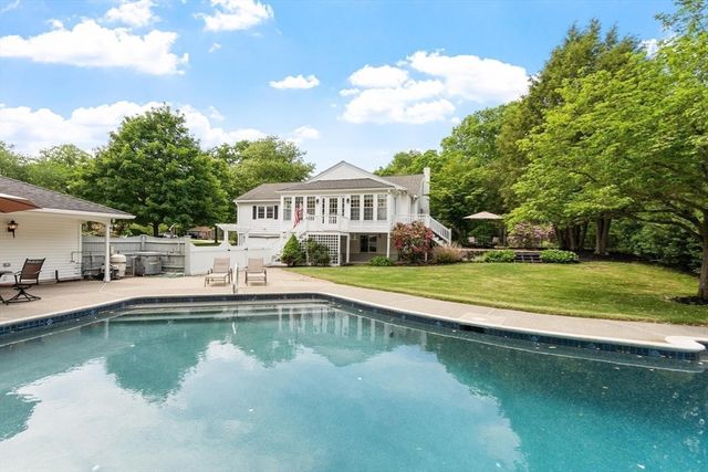 305 High St Ext, Lancaster, MA 01523