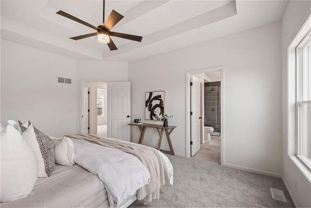 905 NW 112th Terrace, Kansas City, MO 64155