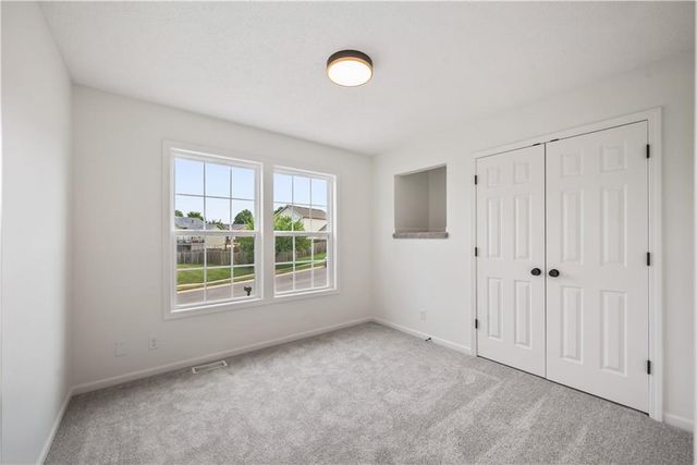 905 NW 112th Terrace, Kansas City, MO 64155