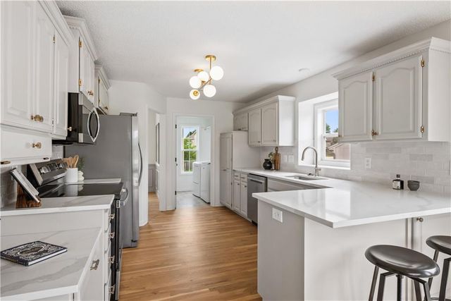 905 NW 112th Terrace, Kansas City, MO 64155