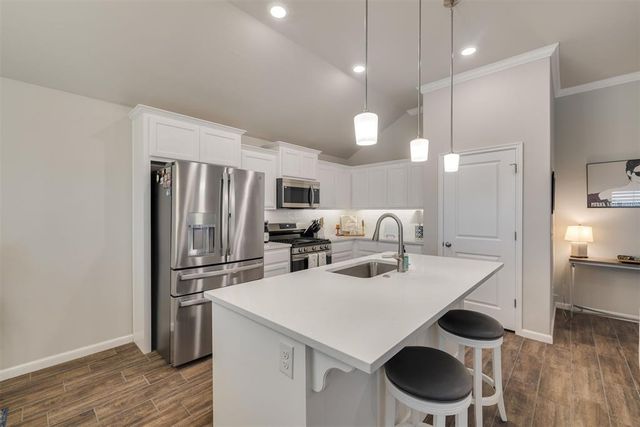 18024 Sunny Stone Court, Edmond, OK 73012