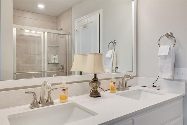 18024 Sunny Stone Court, Edmond, OK 73012