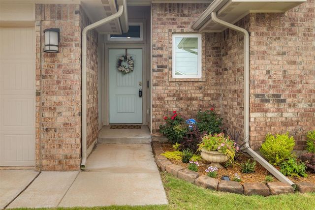 18024 Sunny Stone Court, Edmond, OK 73012