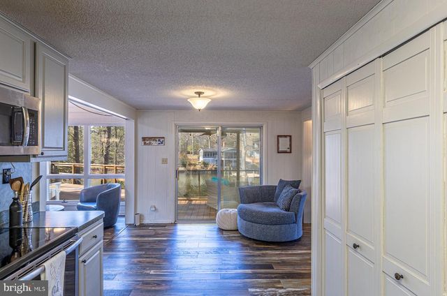 57 SWANN CT, Reedville, VA 22539