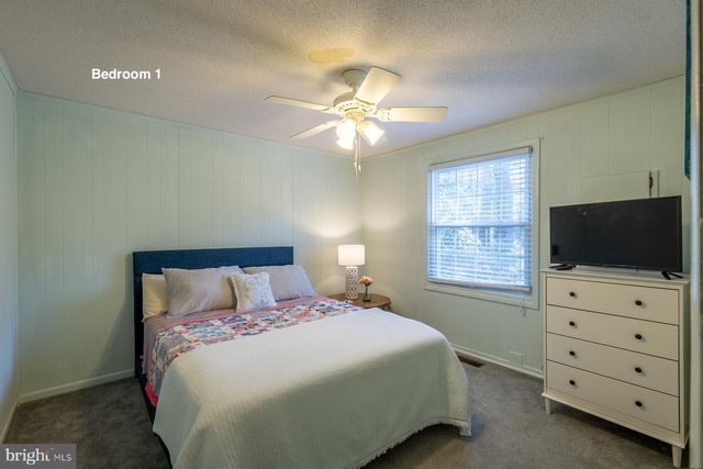 57 SWANN CT, Reedville, VA 22539