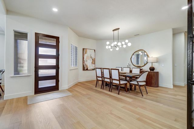 2701 Robinson Creek Ln, Elk Grove, CA 95758