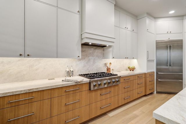 2701 Robinson Creek Ln, Elk Grove, CA 95758