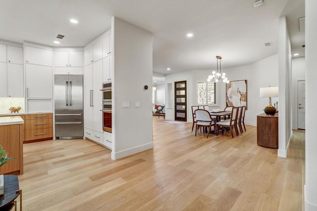 2701 Robinson Creek Ln, Elk Grove, CA 95758