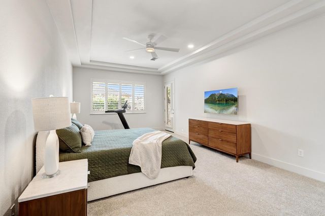 2701 Robinson Creek Ln, Elk Grove, CA 95758