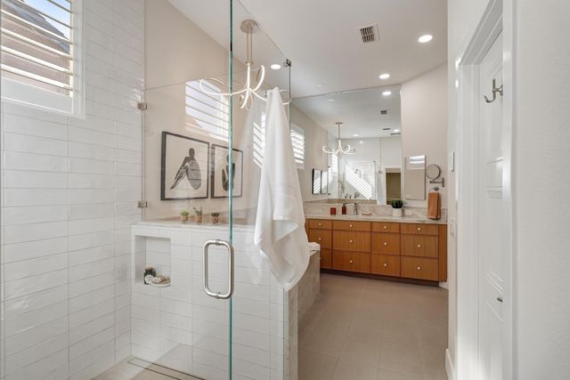 2701 Robinson Creek Ln, Elk Grove, CA 95758