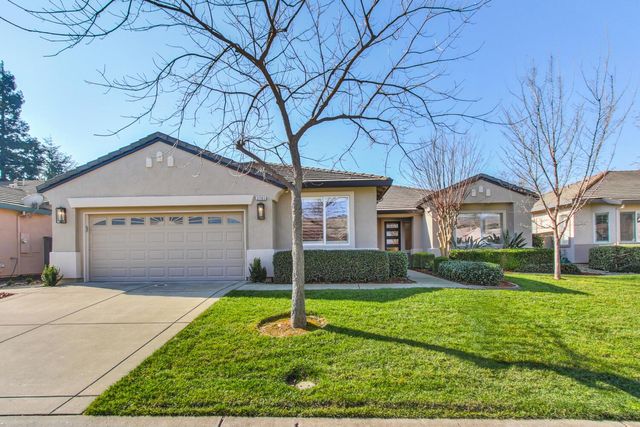 2701 Robinson Creek Ln, Elk Grove, CA 95758