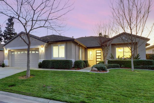 2701 Robinson Creek Ln, Elk Grove, CA 95758