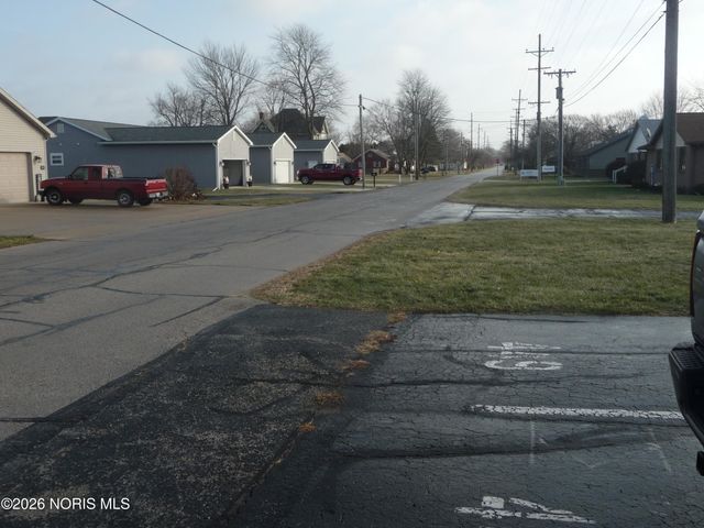 443 W College Avenue, 443, Pemberville, OH 43450