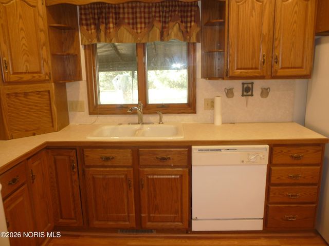 443 W College Avenue, 443, Pemberville, OH 43450