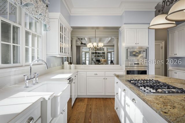 18 Forest Lake Dr, Daufuskie Island, SC 29915