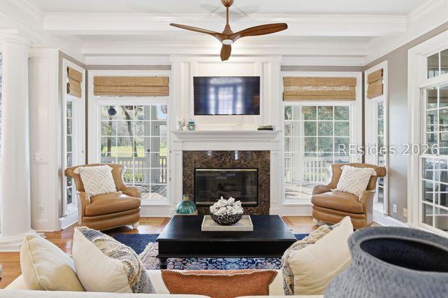 18 Forest Lake Dr, Daufuskie Island, SC 29915