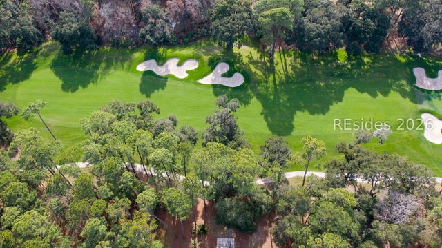 18 Forest Lake Dr, Daufuskie Island, SC 29915