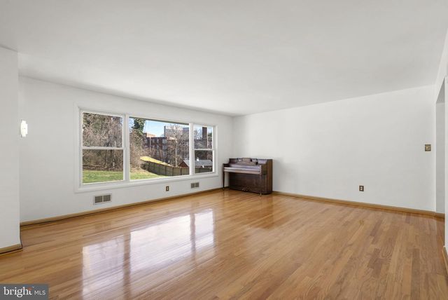 1749 VERBENA ST NW, Washington, DC 20012