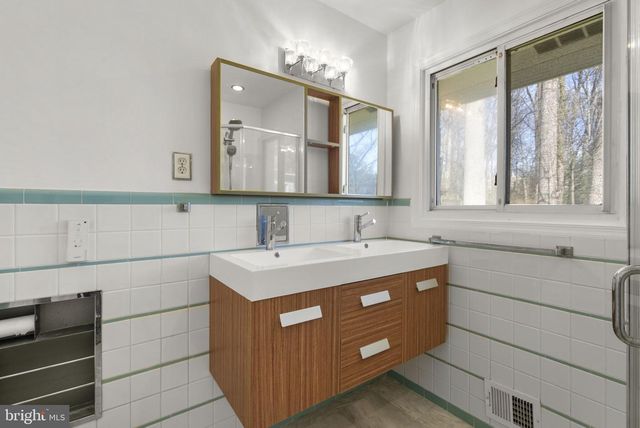 1749 VERBENA ST NW, Washington, DC 20012