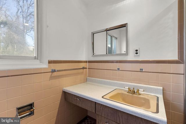 1749 VERBENA ST NW, Washington, DC 20012