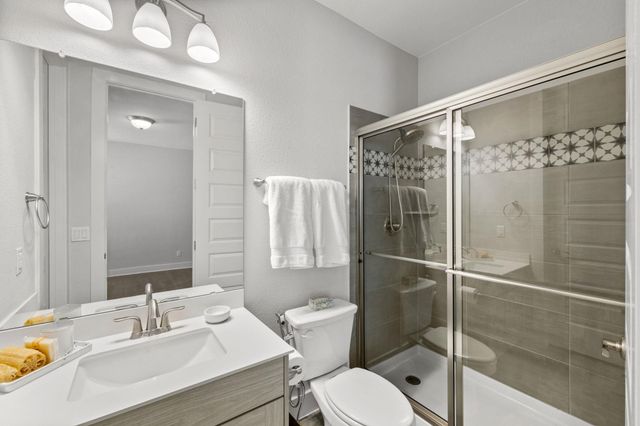 2332 Airport DR, Leander, TX 78641