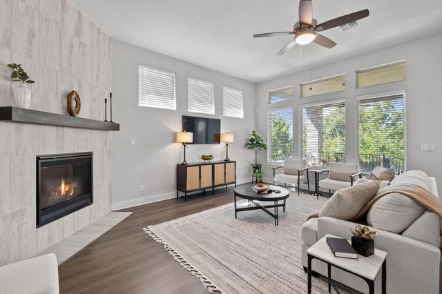2332 Airport DR, Leander, TX 78641