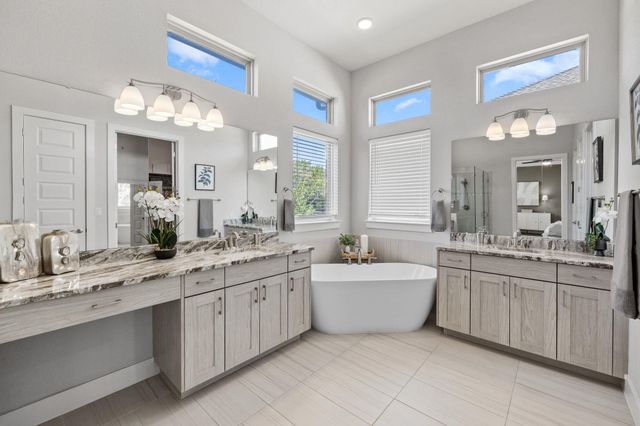 2332 Airport DR, Leander, TX 78641