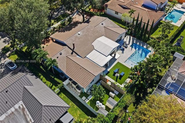 16140 Aberdeen Way, Miami Lakes, FL 33014