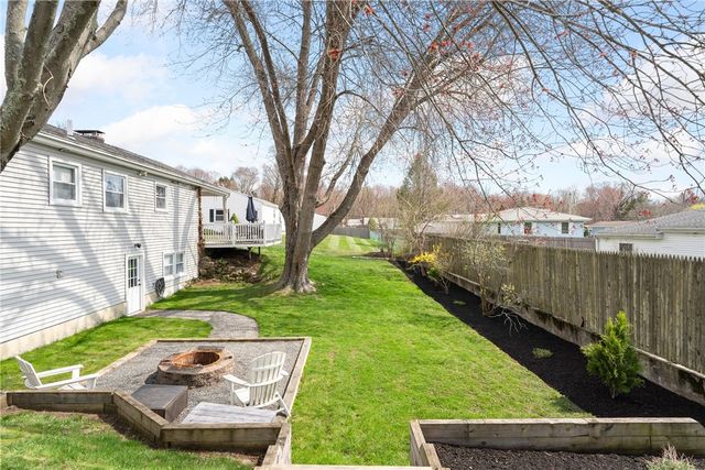 15 Green Street, Cumberland, RI 02864