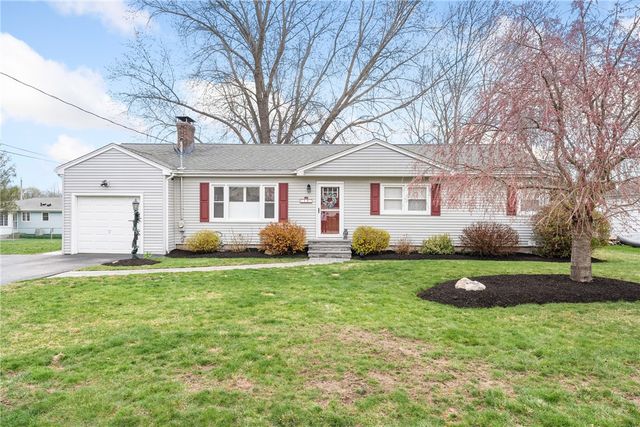 15 Green Street, Cumberland, RI 02864