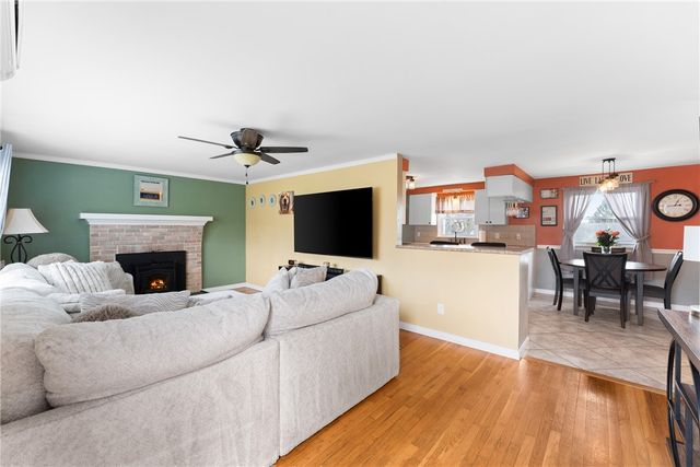 15 Green Street, Cumberland, RI 02864