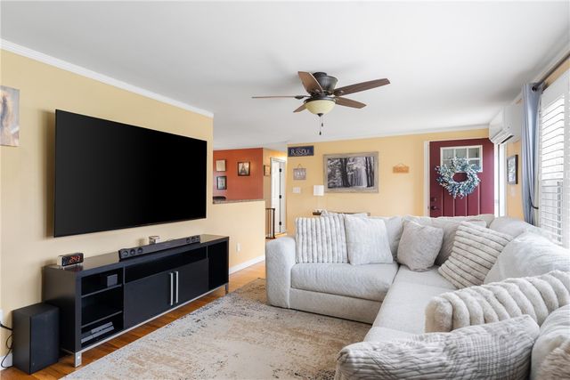 15 Green Street, Cumberland, RI 02864