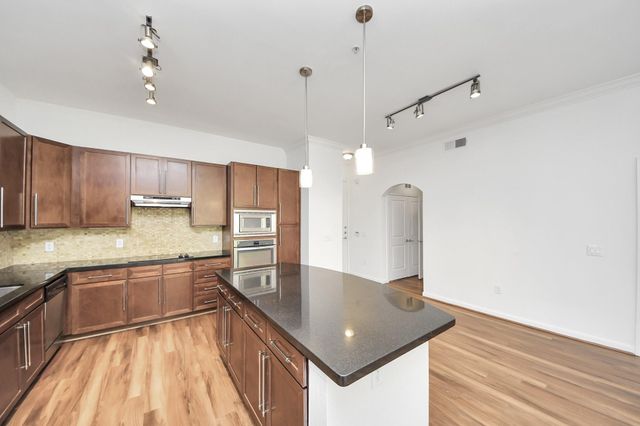 6363 San Felipe Street 448, Houston, TX 77057