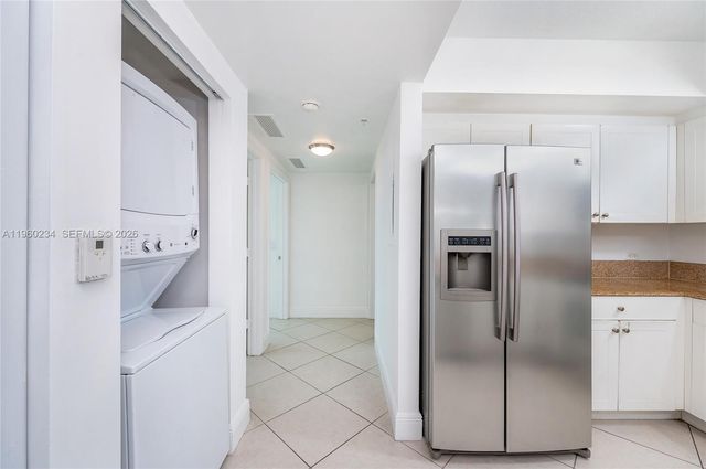 117 NW 42nd Ave 1515, Miami, FL 33126