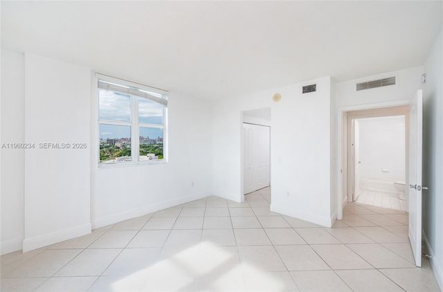 117 NW 42nd Ave 1515, Miami, FL 33126