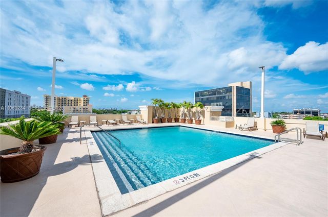 117 NW 42nd Ave 1515, Miami, FL 33126