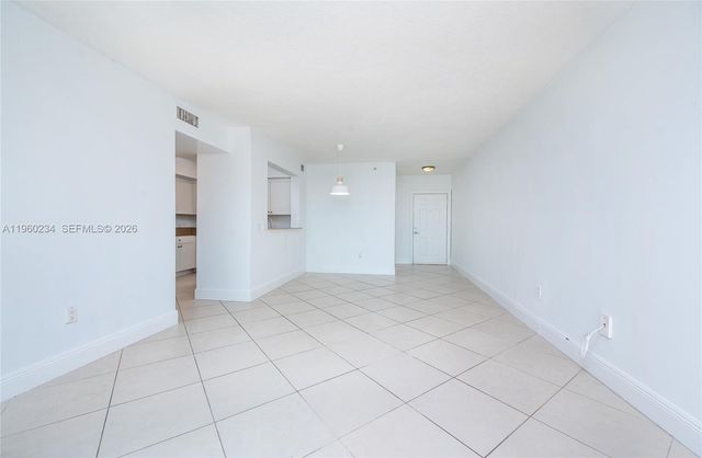 117 NW 42nd Ave 1515, Miami, FL 33126