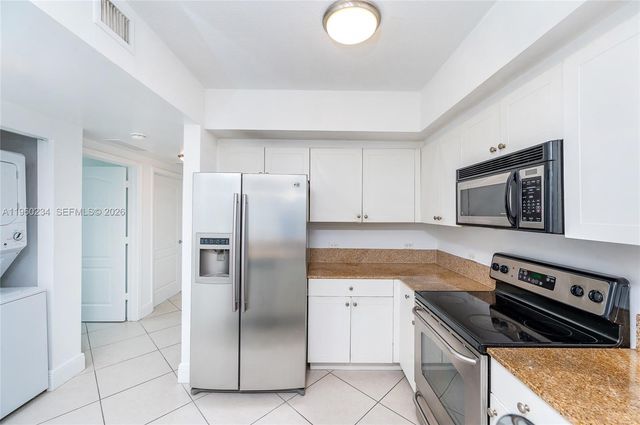 117 NW 42nd Ave 1515, Miami, FL 33126