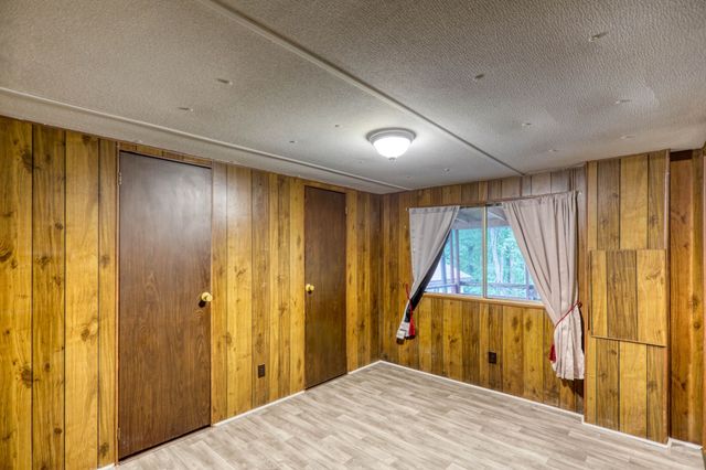 1061 Northfork Dr, W, Ashland City, TN 37015